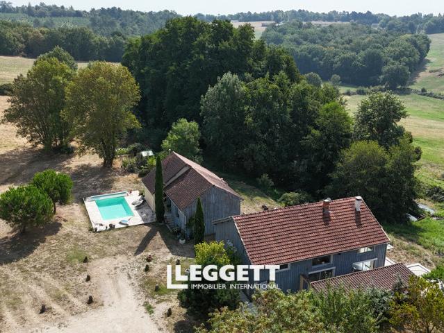 Maison 6 pièces 210 m²