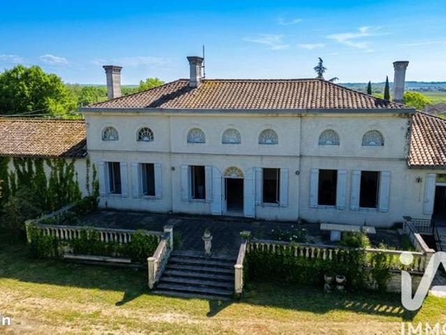 Maison 6 pièces 210 m²