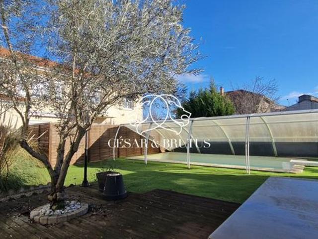 Maison 6 pièces 210 m²