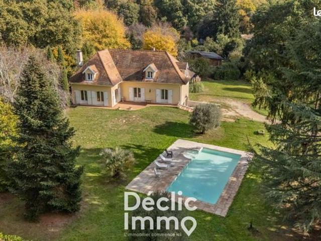 Maison 6 pièces 210 m²
