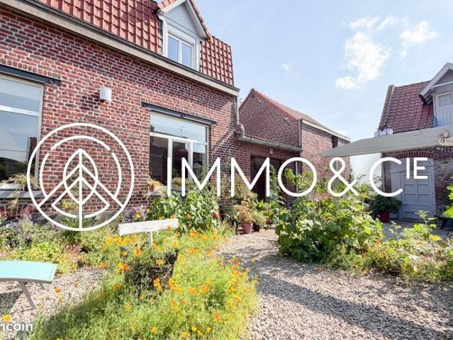 Maison 6 pièces 210 m²