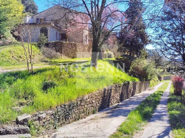 Maison 6 pièces 210 m²