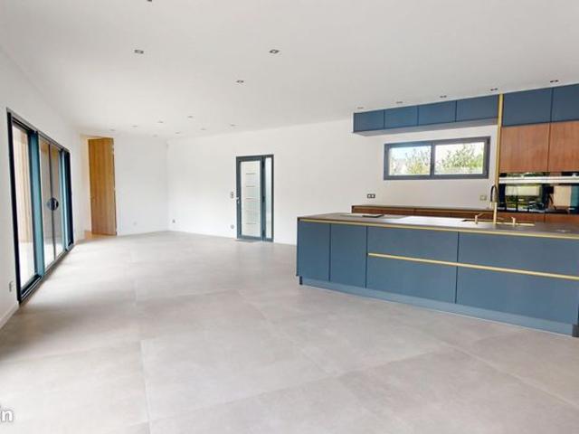 Maison 6 pièces 210 m²