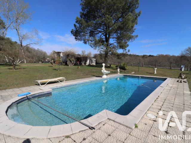 Maison 6 pièces 210 m²
