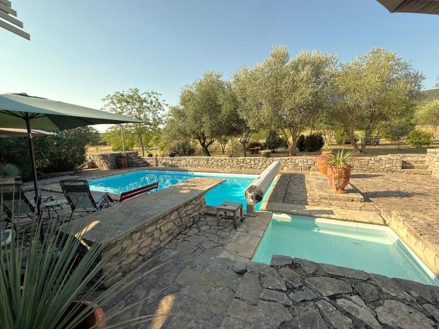 Maison 6 pièces 210 m²