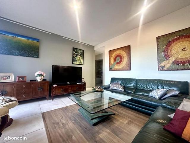 Maison 6 pièces 210 m²