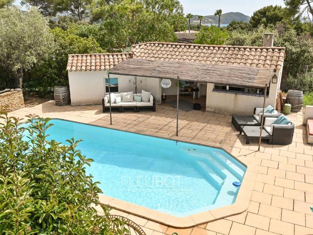 Maison 6 pièces 210 m²