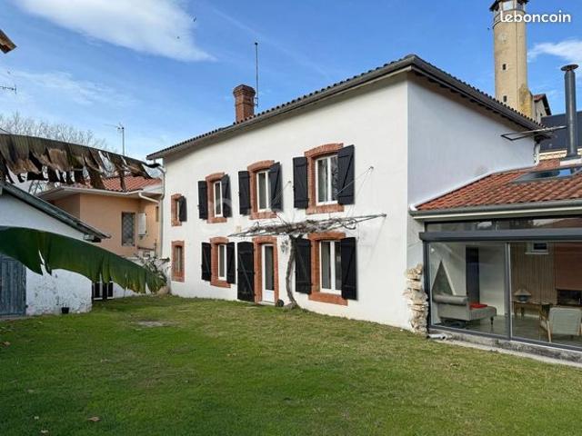 Maison 6 pièces 210 m²