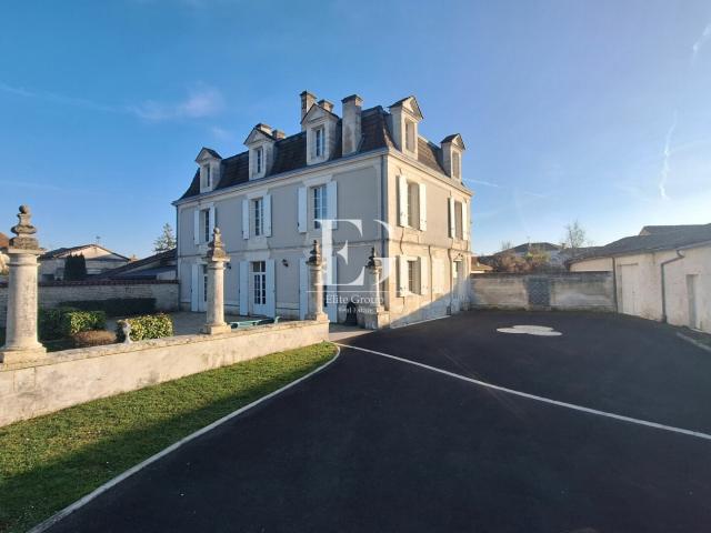 Maison 6 pièces 210 m²