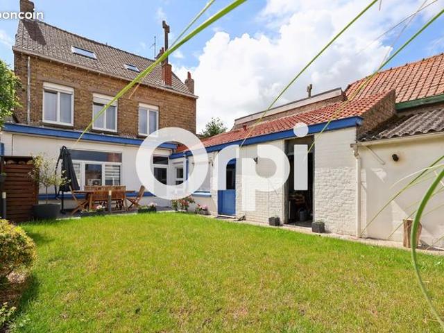 Maison 6 pièces 210 m²