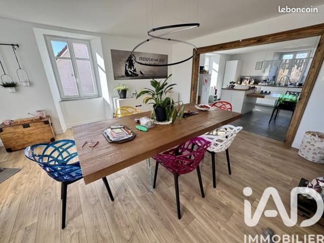 Maison 6 pièces 210 m²