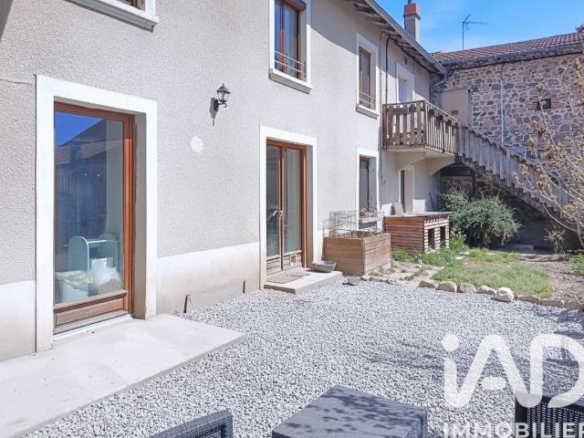 Maison 6 pièces 210 m²