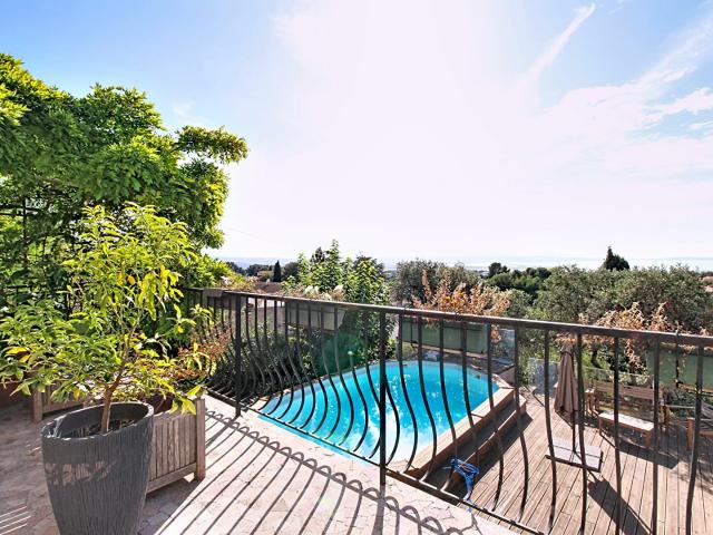 Maison 6 pièces 210 m²