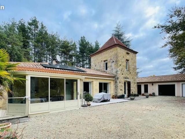 Maison 6 pièces 211 m²