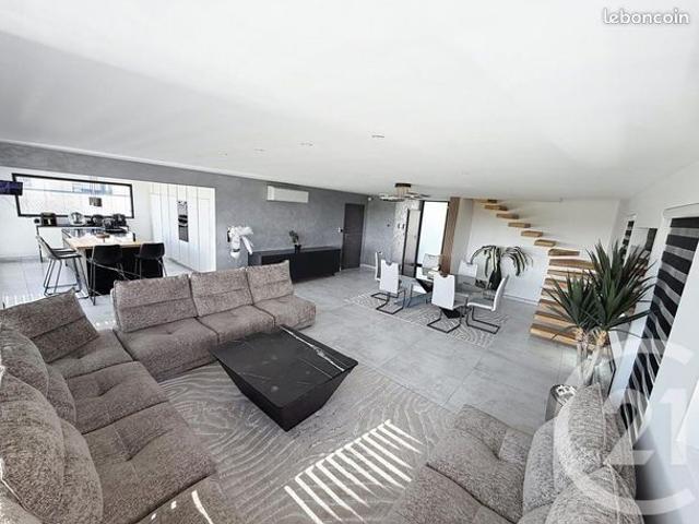 Maison 6 pièces 211 m²