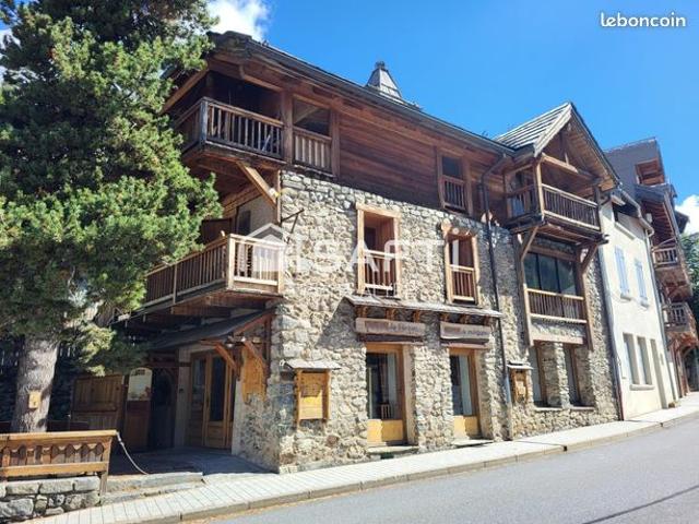 Maison 6 pièces 211 m²