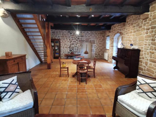 Maison 6 pièces 211 m²