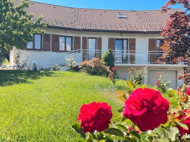 Maison 6 pièces 212 m²