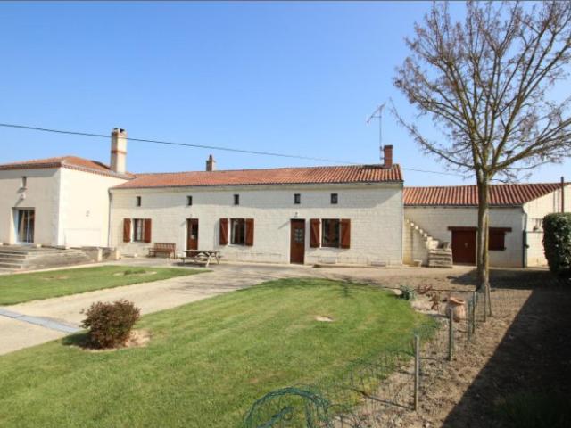 Maison 6 pièces 212 m²
