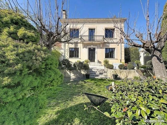 Maison 6 pièces 212 m²