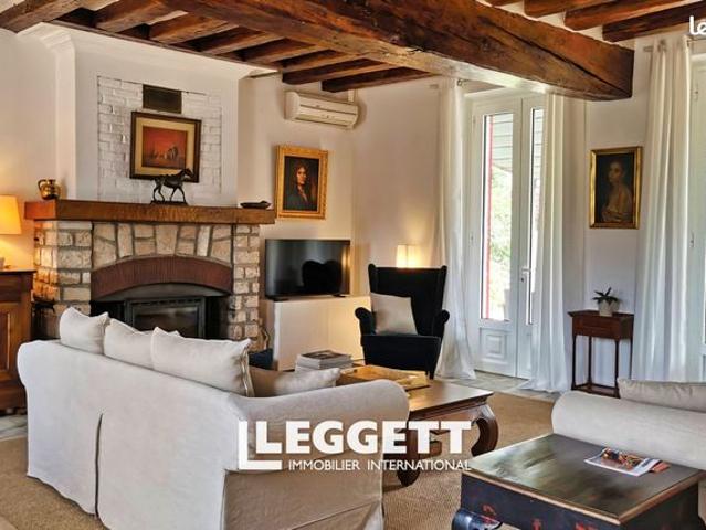 Maison 6 pièces 212 m²