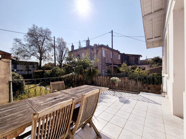 Maison 6 pièces 212 m²