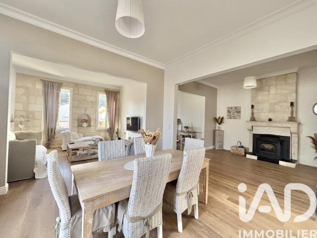 Maison 6 pièces 212 m²
