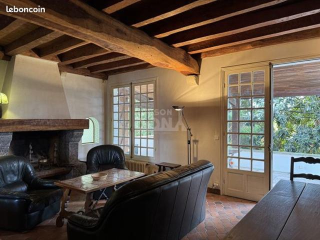 Maison 6 pièces 212 m²