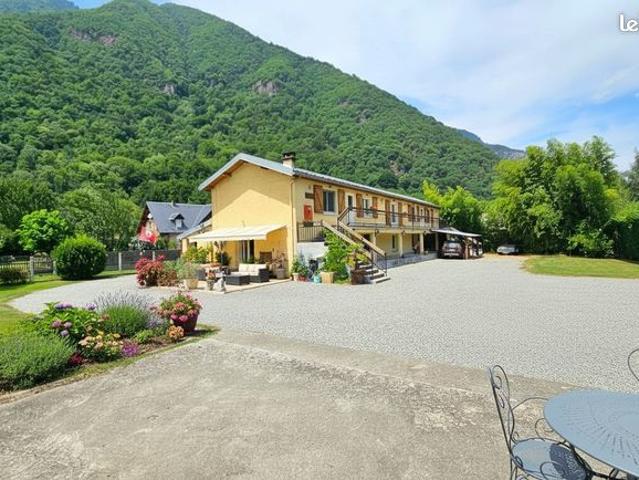 Maison 6 pièces 212 m²
