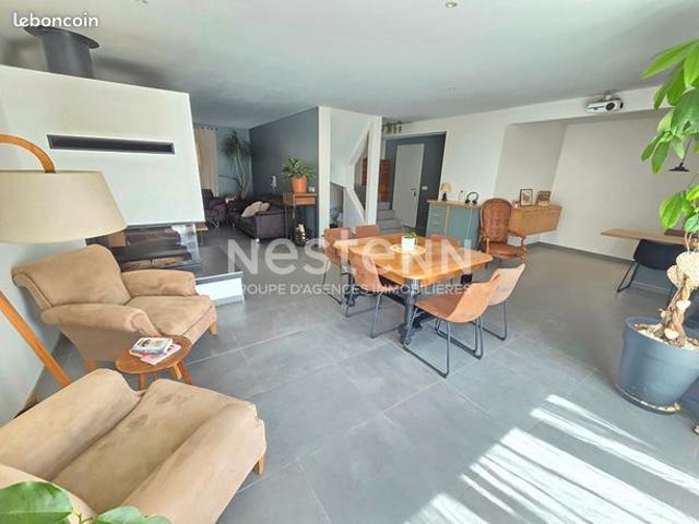 Maison 6 pièces 213 m²