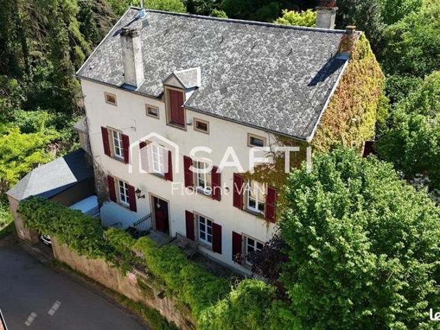 Maison 6 pièces 213 m²