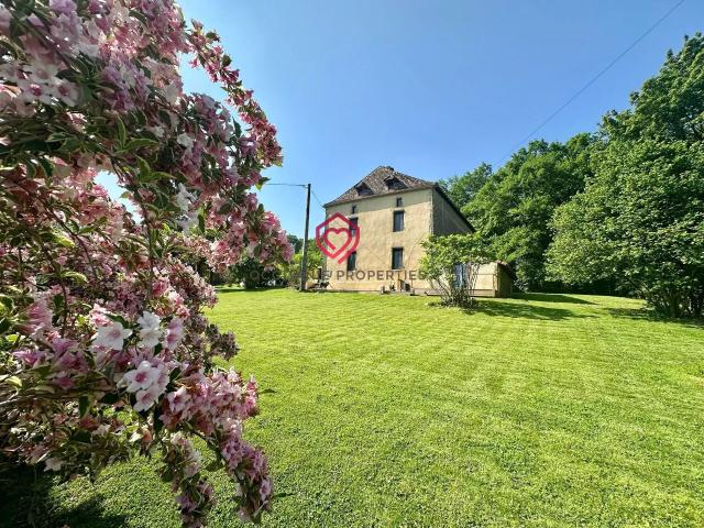 Maison 6 pièces 213 m²