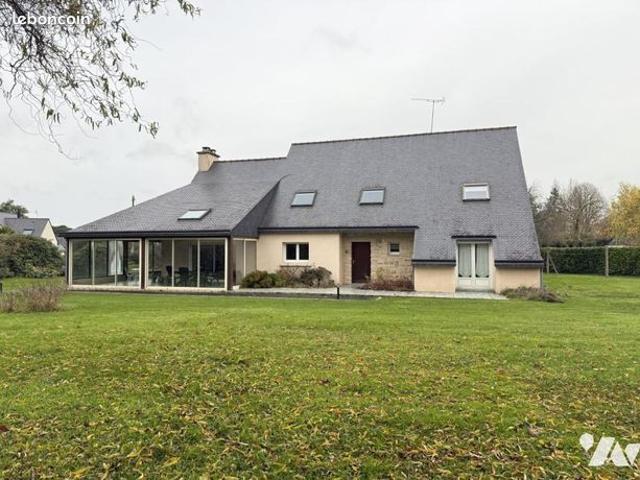 Maison 6 pièces 213 m²