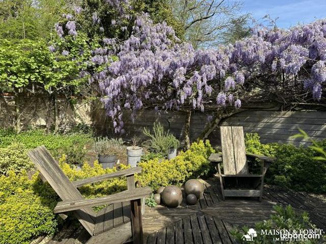Maison 6 pièces 213 m²
