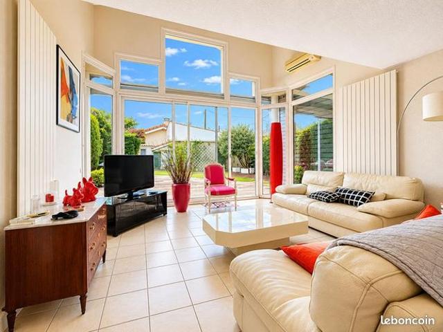 Maison 6 pièces 213 m²