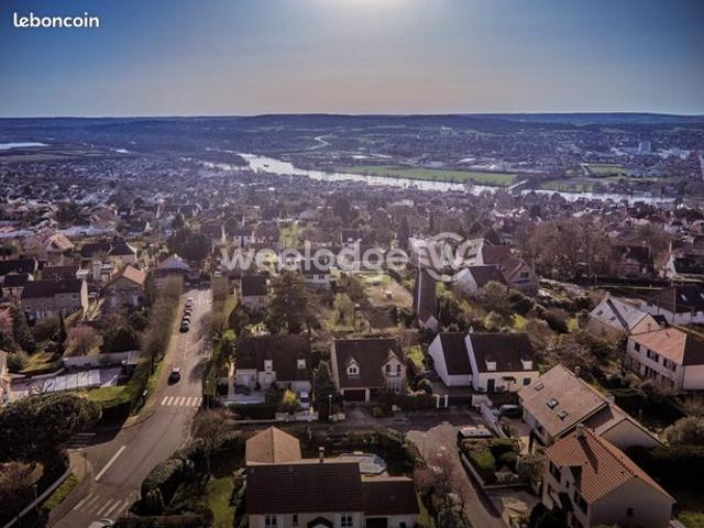 Maison 6 pièces 213 m²