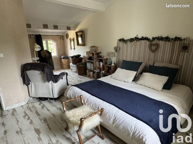 Maison 6 pièces 213 m²
