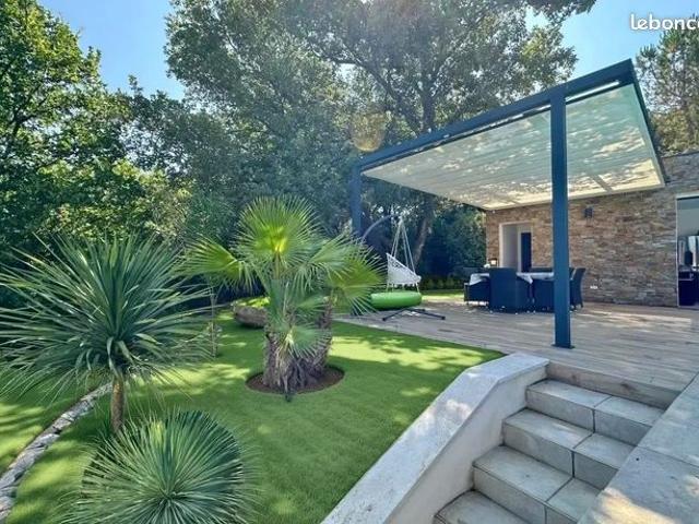 Maison 6 pièces 213 m²