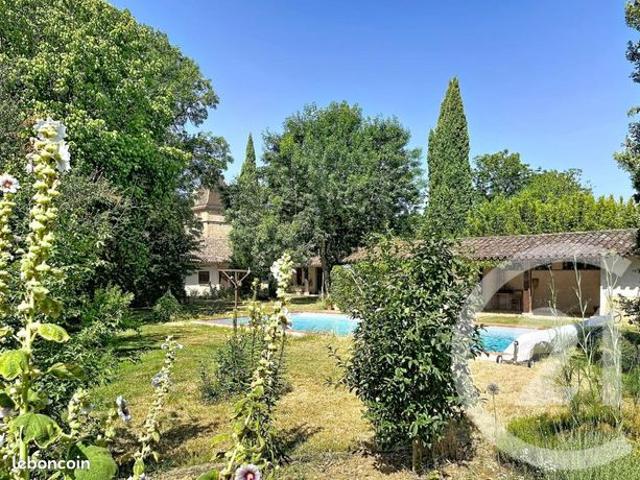 Maison 6 pièces 213 m²
