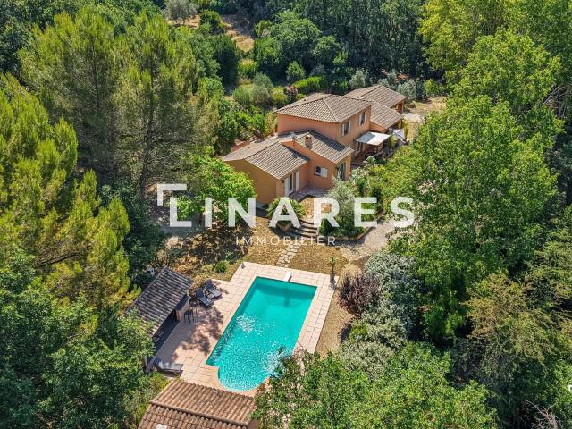 Maison 6 pièces 213 m²