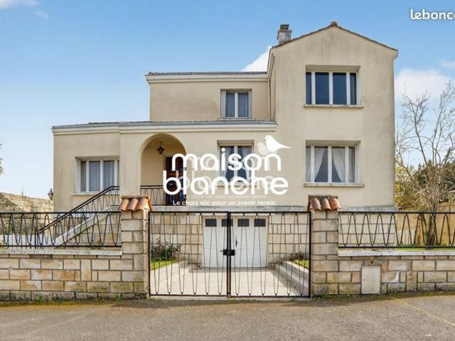 Maison 6 pièces 213 m²