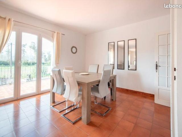 Maison 6 pièces 224 m²