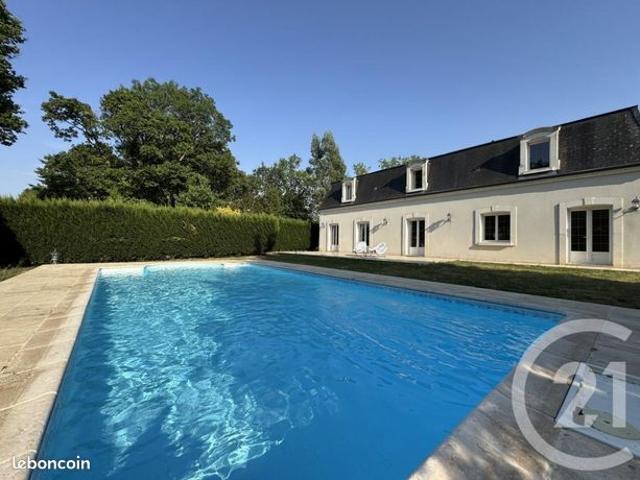 Maison 6 pièces 224 m²