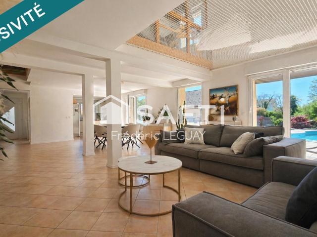 Maison 6 pièces 224 m²