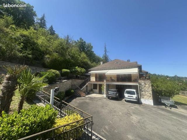 Maison 6 pièces 224 m²