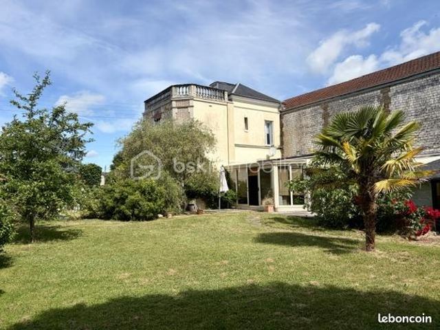 Maison 6 pièces 224 m²