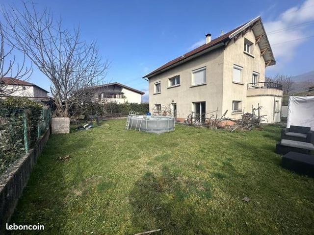 Maison 6 pièces 224 m²