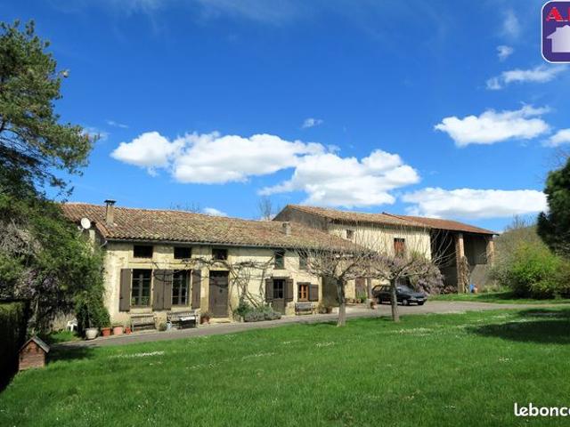 Maison 6 pièces 224 m²
