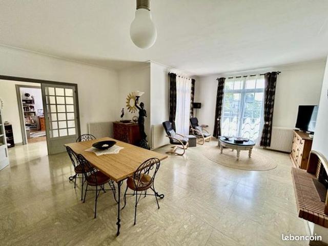 Maison 6 pièces 224 m²