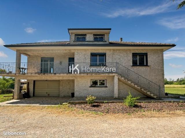 Maison 6 pièces 225 m²